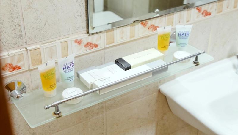Ruwi Hotel Apartments, Шарджа Екстериор снимка