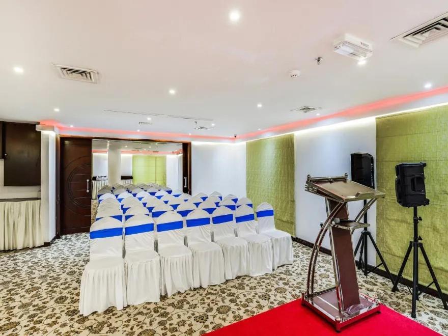 Ruwi Hotel Apartments, Шарджа Екстериор снимка