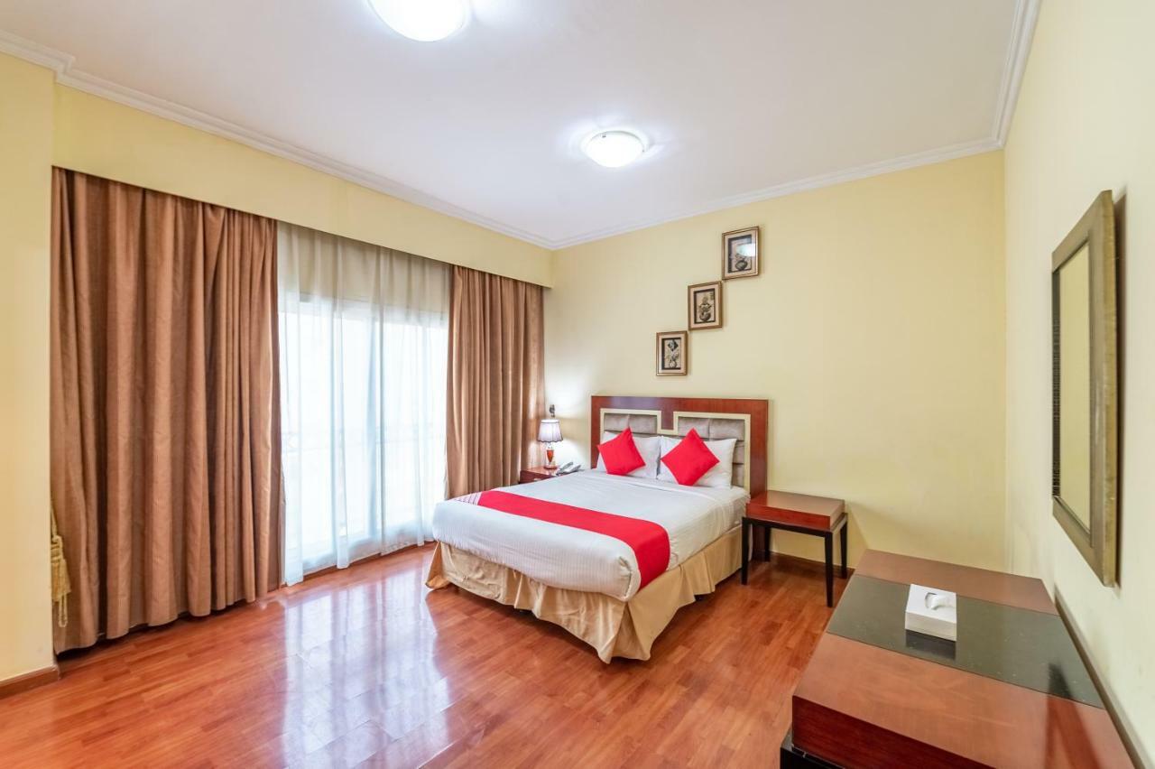Ruwi Hotel Apartments, Шарджа Екстериор снимка